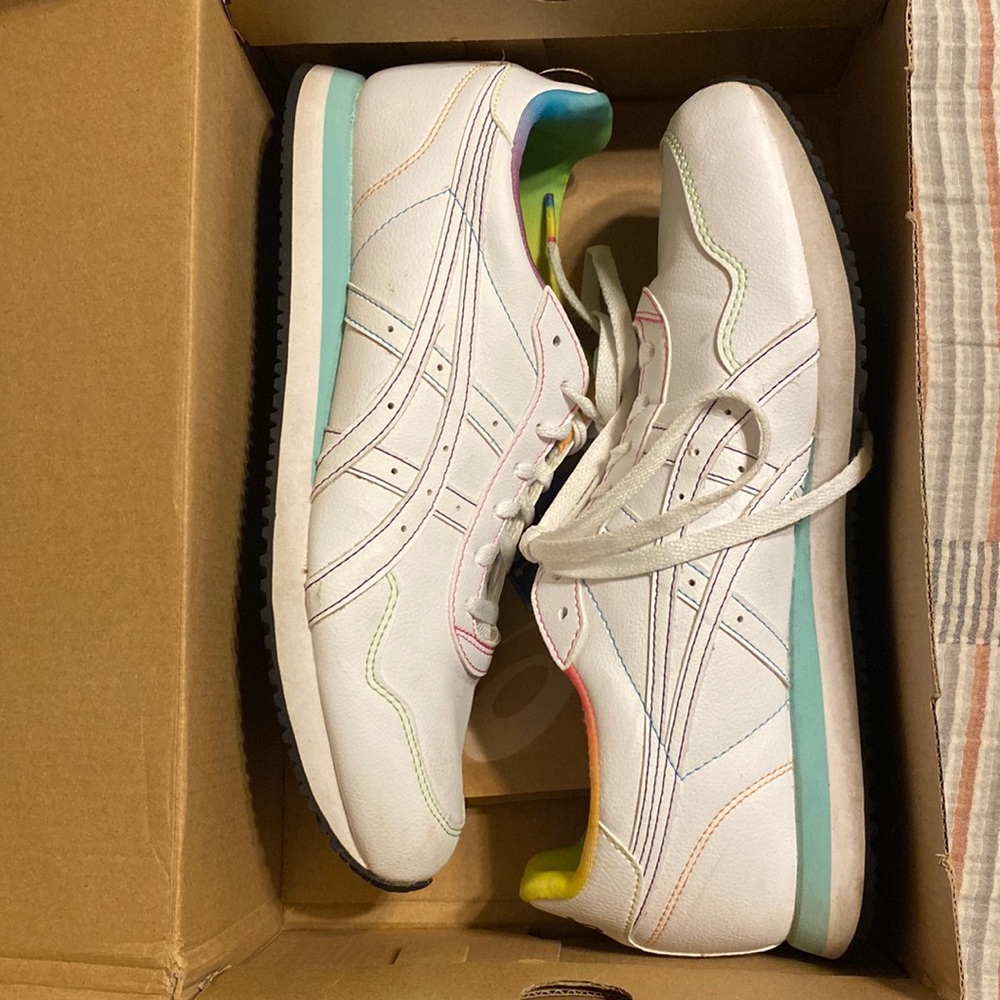 Like New Tiger Runner ASICS